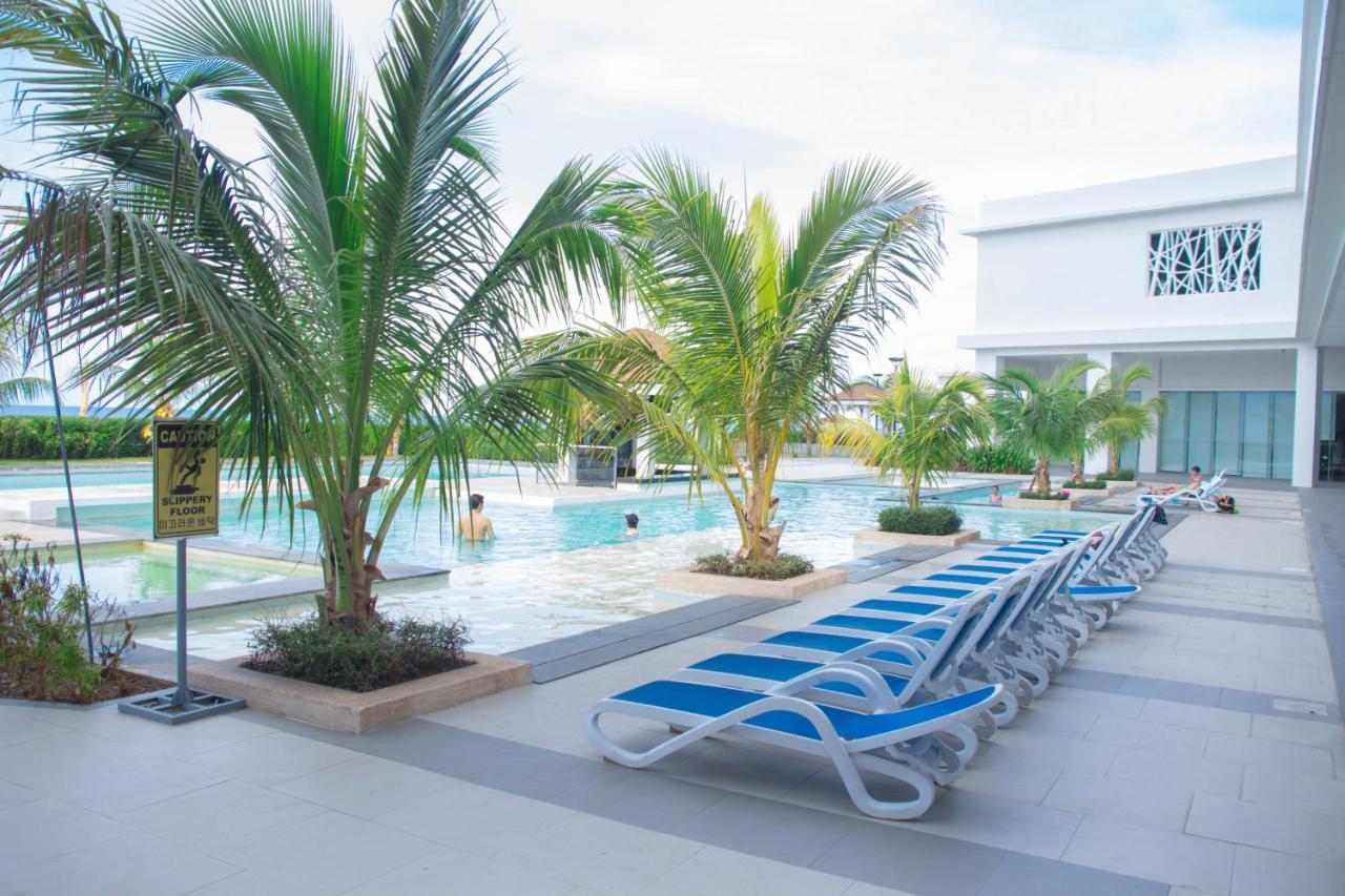 Oceanfront At Arterra, Fast Wifi, Nflix, Kitchen - H Or L Lapu-Lapu City Exterior foto